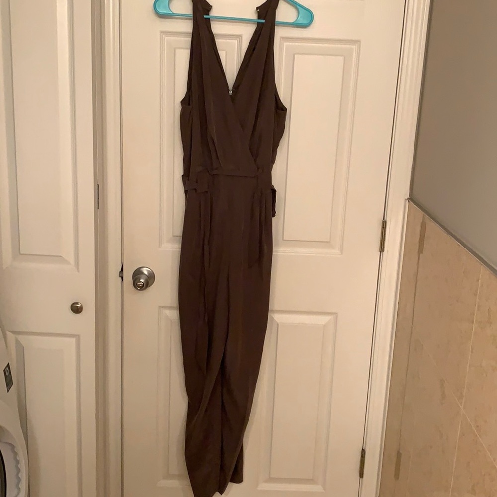 Army green express V-Neck Jumpsuit